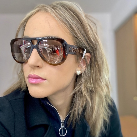 BRAND NEW! CHANEL Glamour Up Sunglasses - Picture 2 of 7